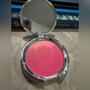 It cosmetics ombre radiance blush coral flush NEW